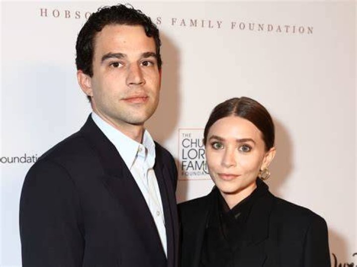 Who is Louis Eisner? Meet Ashley Olsen's artist husband Honest News