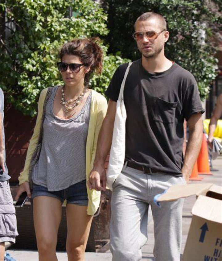 Who is Marisa Tomei married to? Woman & Home