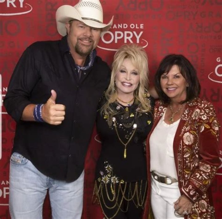 Who Is Tonni Covel, Toby Keith Sister? Brother Tracy Covel