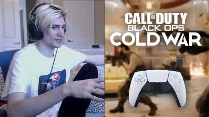 xQc immediately regrets revealing why he broke up with Adept on livestream