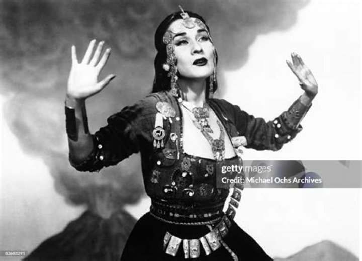 Yma Sumac Singer Yma sumac, Sumac, Latina beauty