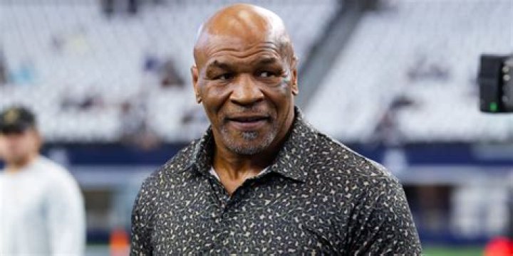 “You Have to Hear That to Believe That”: Guest in Disbelief After Mike Tyson
Makes Eddie Murphy Revelation