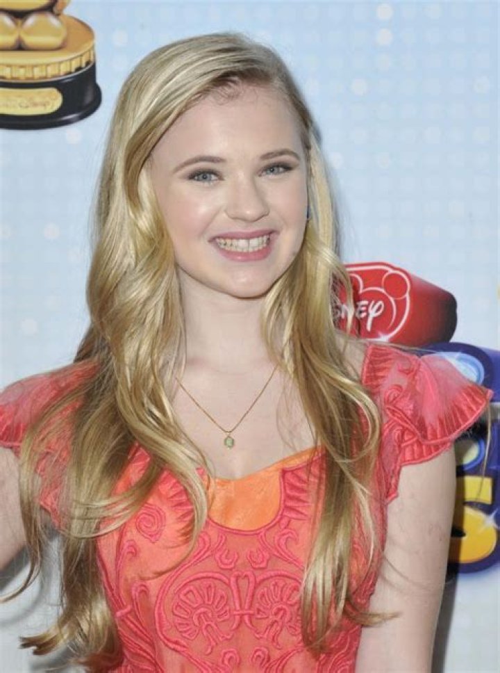 Young Sierra McCormick Looking Hot in Social Media Pictures The