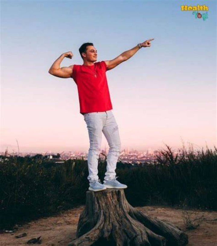 YouTube Millionaires Lance Stewart Succeeds By &ldquo;Constantly Doing New
